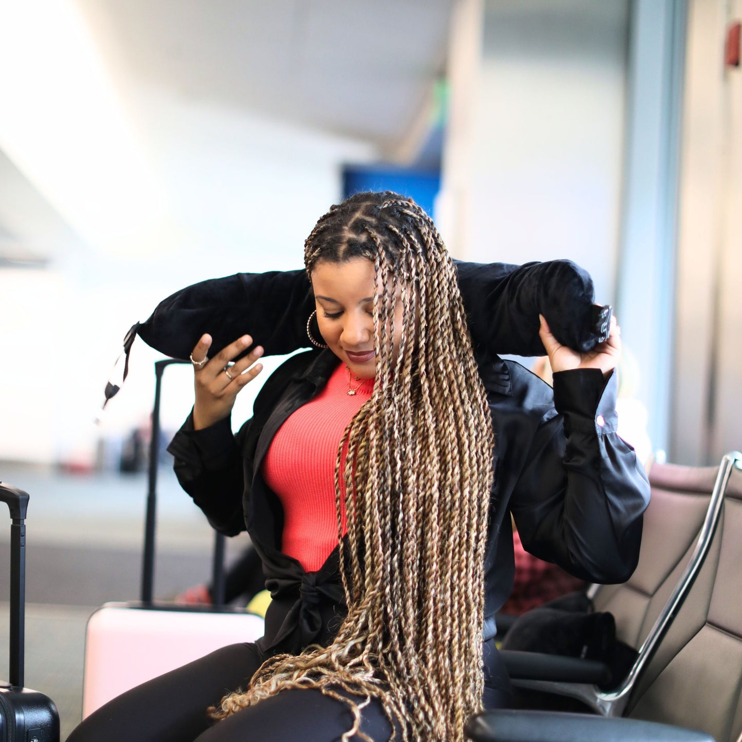 3.0+ Pack More Mini Pump and Neck Pillow Bundle